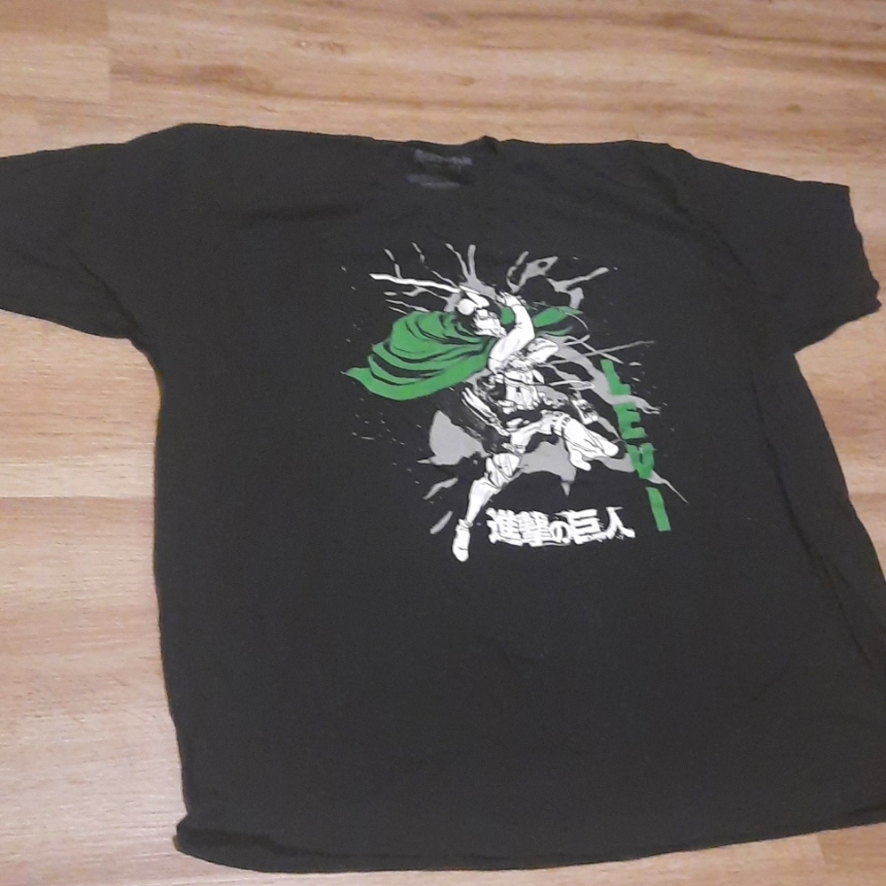 Black T-shirt